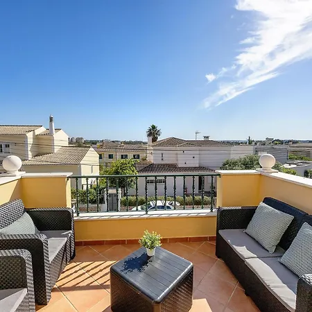 Tucha Villa